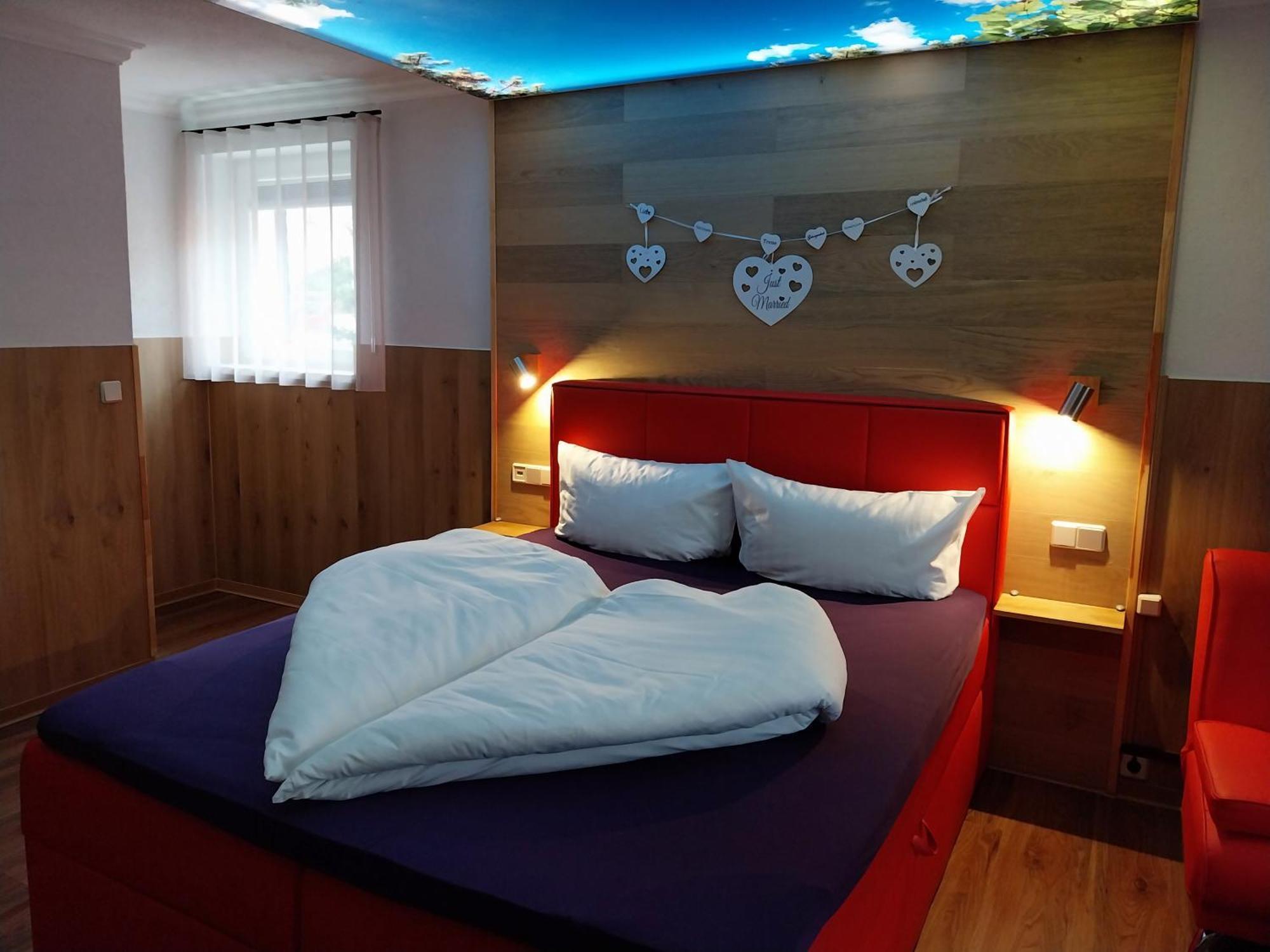 Landhotel Waldschloesschen Mit Gaststube Sohland an der Spree ภายนอก รูปภาพ