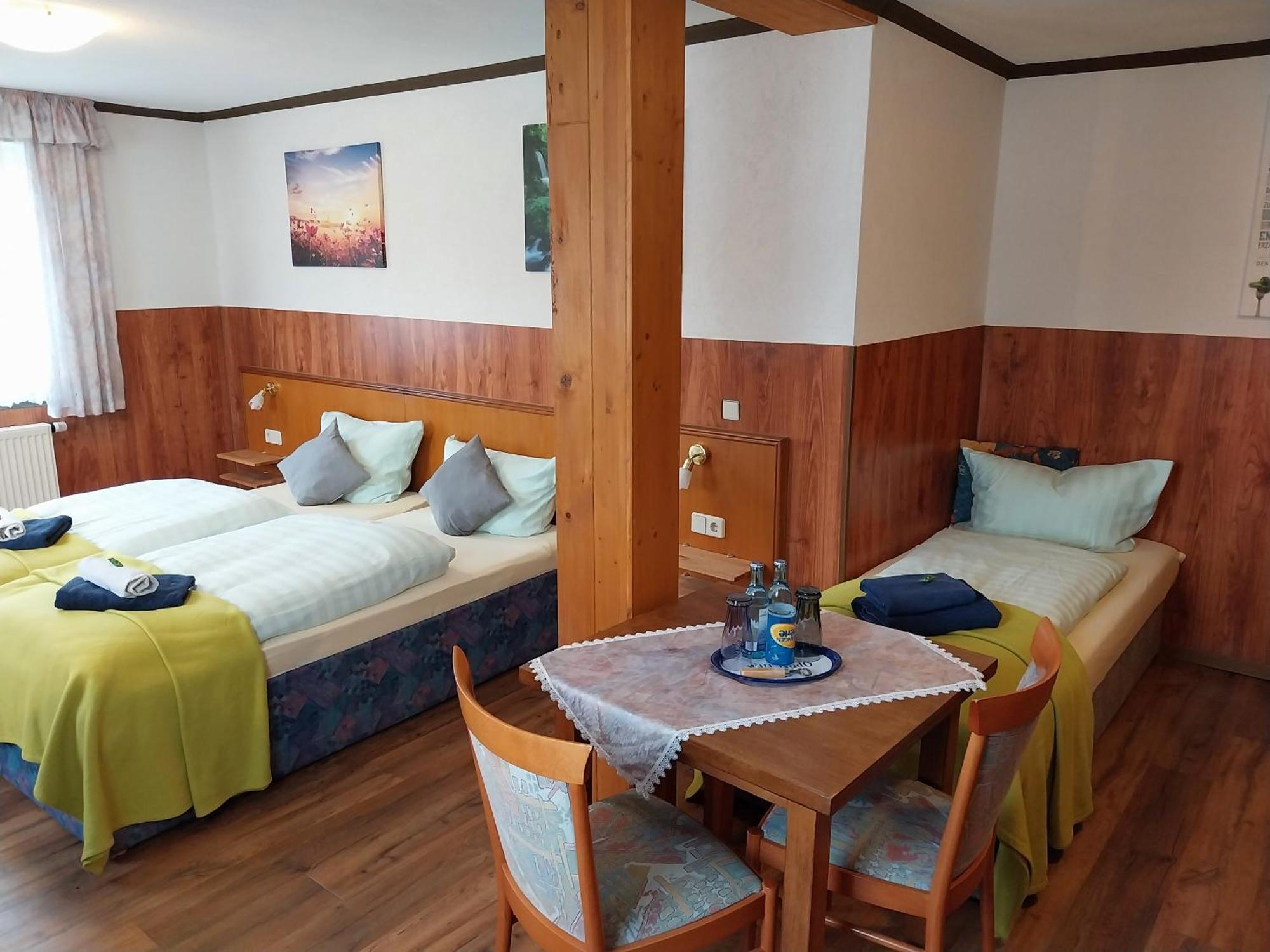 Landhotel Waldschloesschen Mit Gaststube Sohland an der Spree ภายนอก รูปภาพ