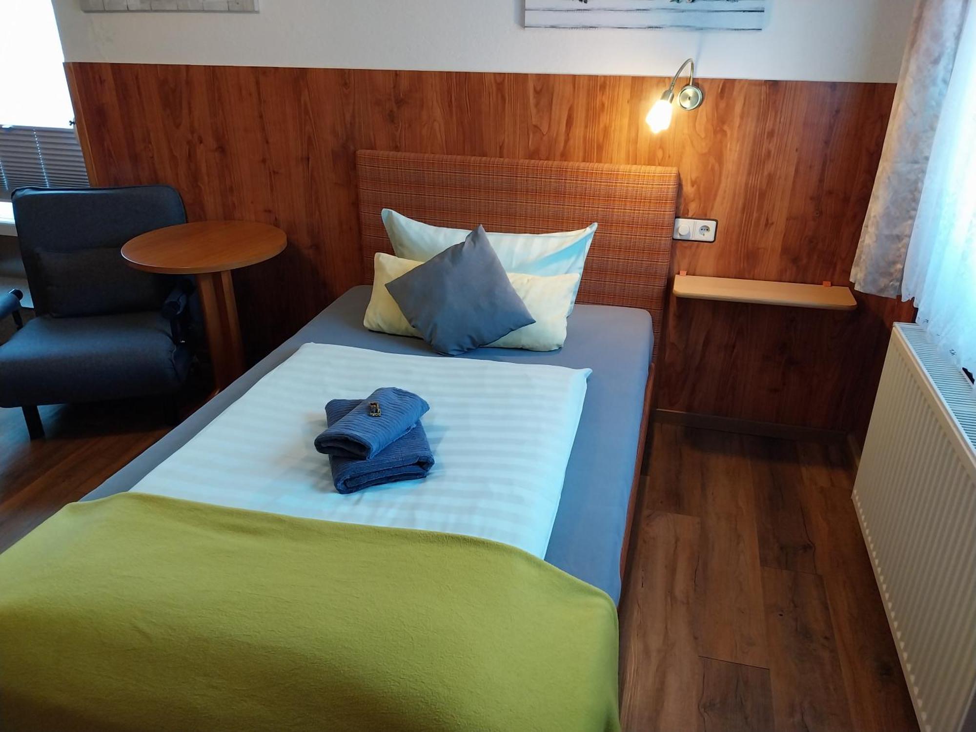 Landhotel Waldschloesschen Mit Gaststube Sohland an der Spree ภายนอก รูปภาพ