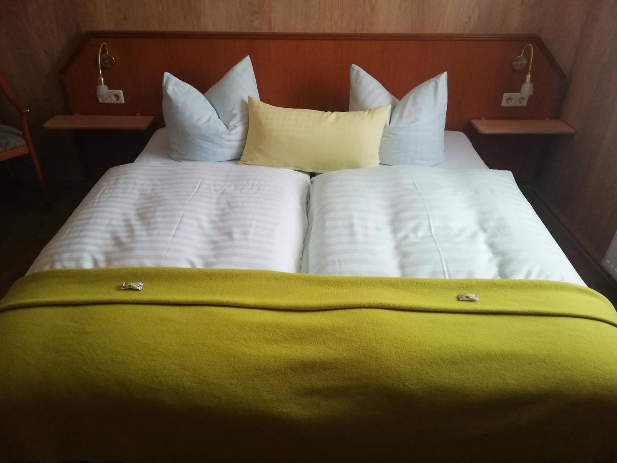 Landhotel Waldschloesschen Mit Gaststube Sohland an der Spree ภายนอก รูปภาพ