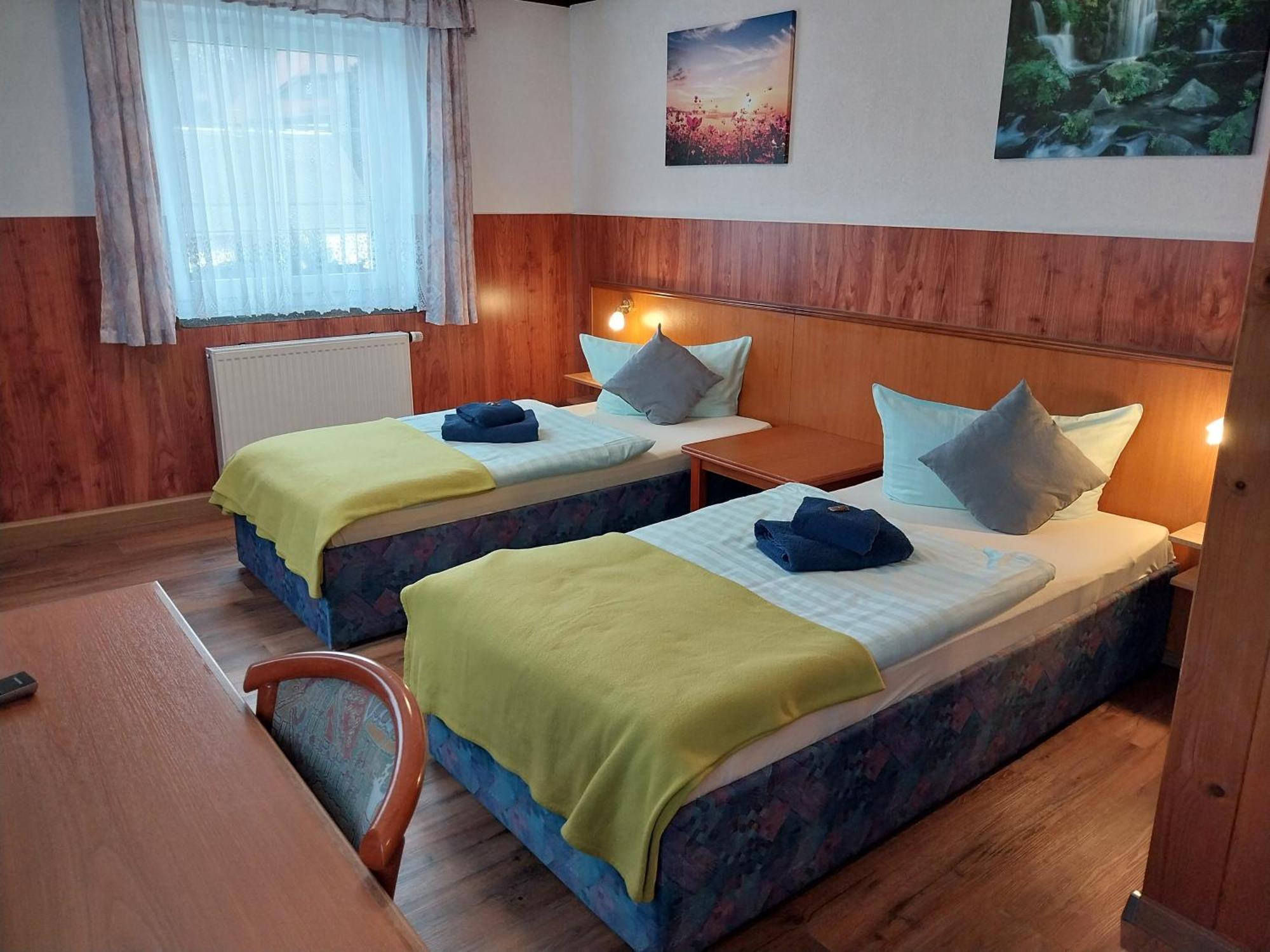 Landhotel Waldschloesschen Mit Gaststube Sohland an der Spree ภายนอก รูปภาพ